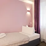 Hotel Nikolai 3*