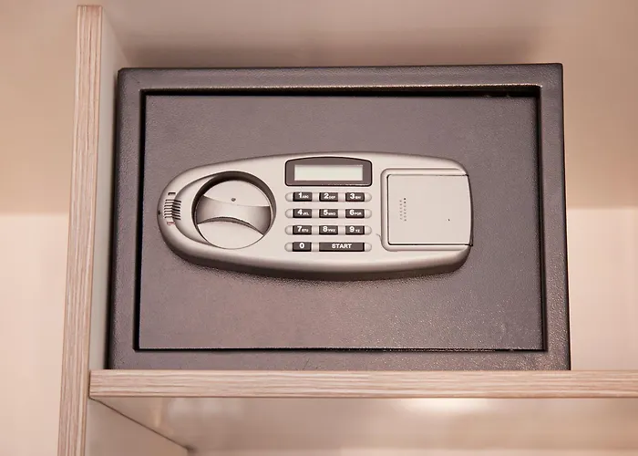 ريزيدنس نيكولاي 3* برلين