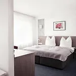 ニコライ レジデンス ホテル 3*